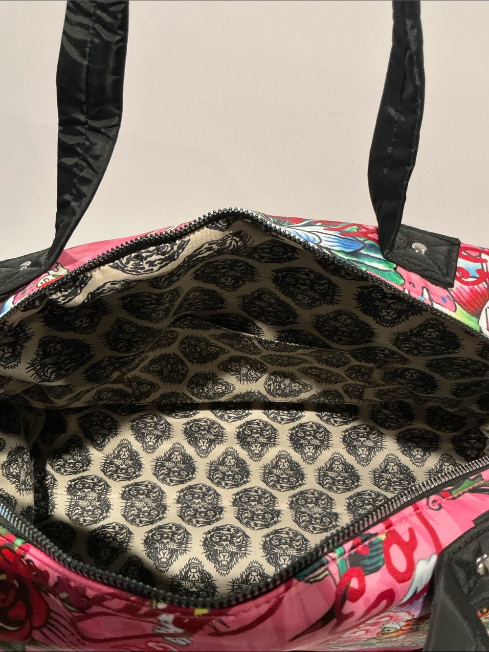 NWT Ed Hardy Weekend Traveler with Convenient Suitcase Slide and zipper closure. - Picture 9 of 16
